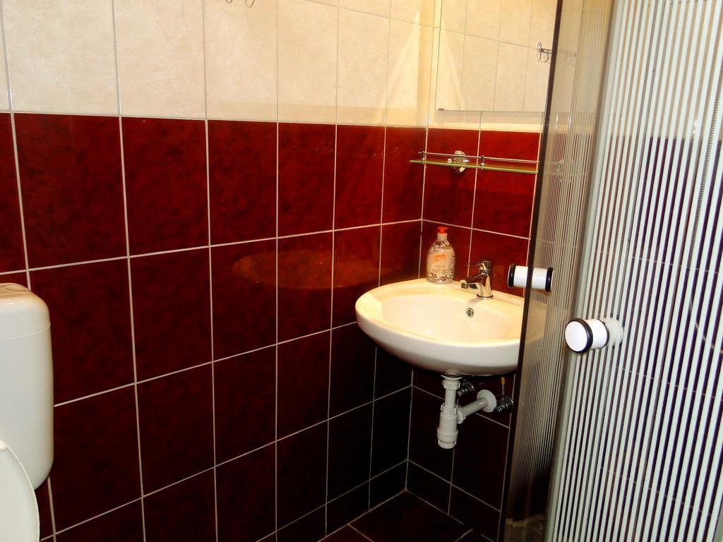 דירה Vadrozsa Vendeghaz-apartman *